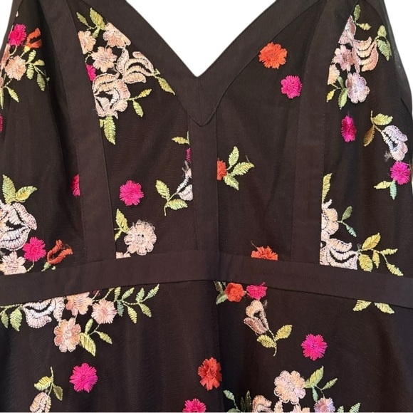 Lulus Black Floral Dress Size Small (S) - Picture 5 of 10